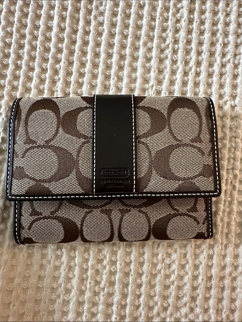 NWT Coach Hampton Signature Compact Clutch/Trifold Wallet